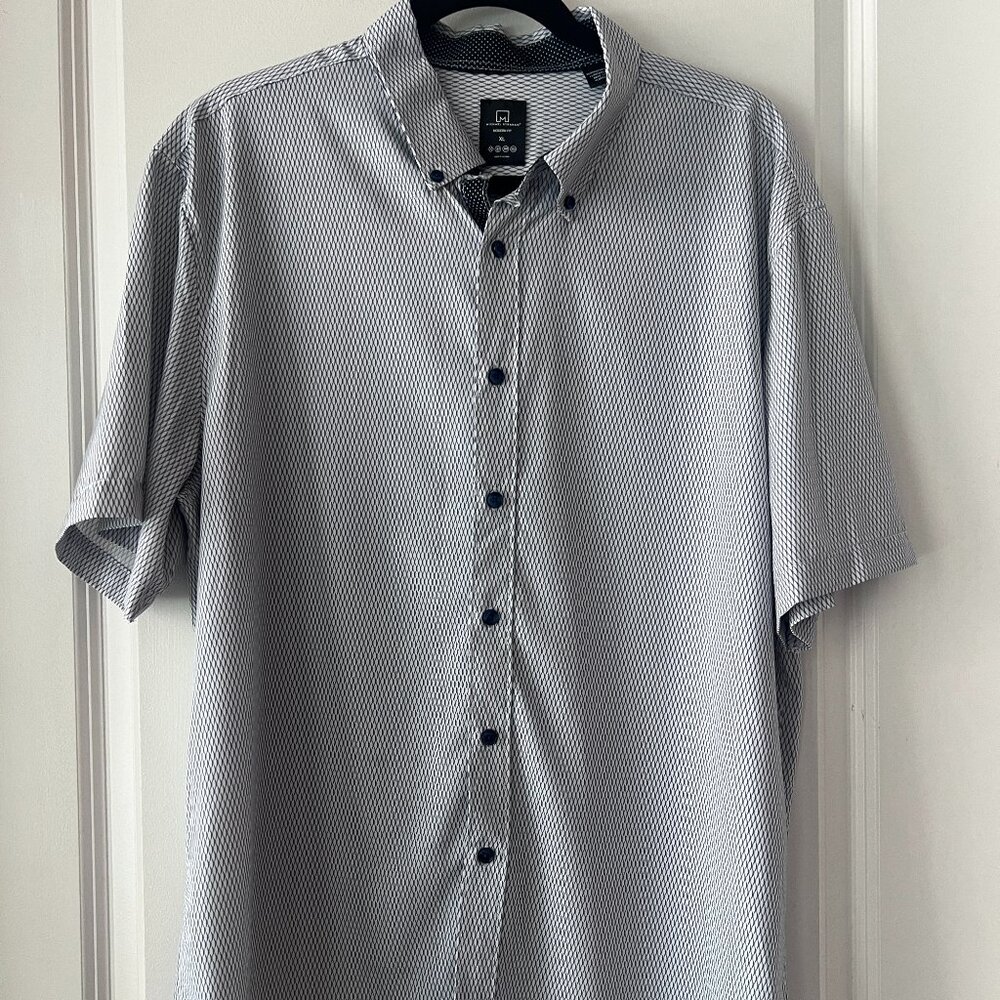 Michael Strahan Short Sleeve Button Down Business Casual Button Up Shirt for Men